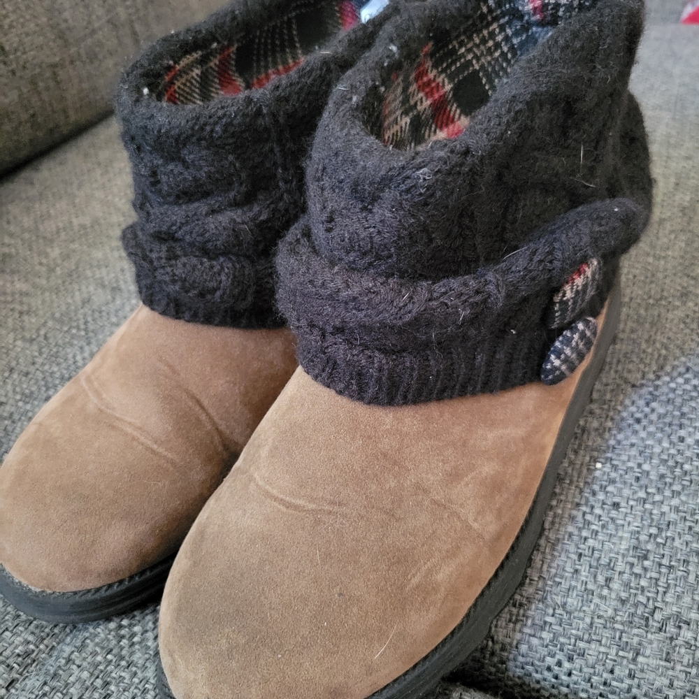 Cute muk luks dark tan and black booties.
